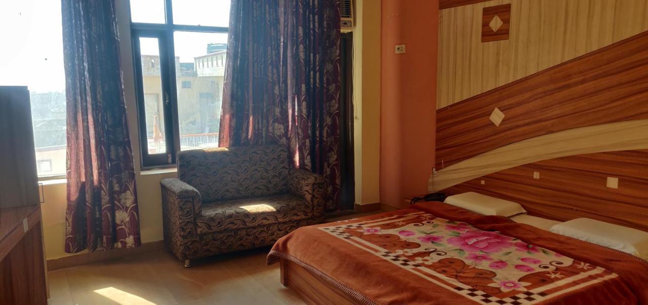 Hotel Shakuntala Katra  Eksteriør billede
